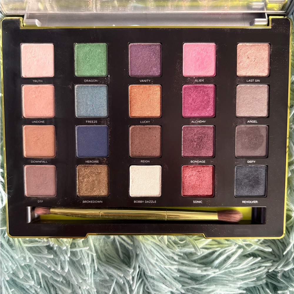 Urban Decay Vice Palette